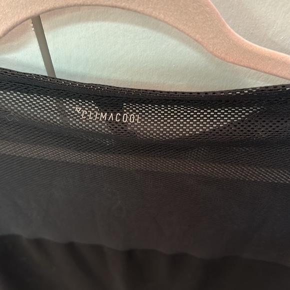 Adidas Tennis brand new size medium - Picture 3 of 5